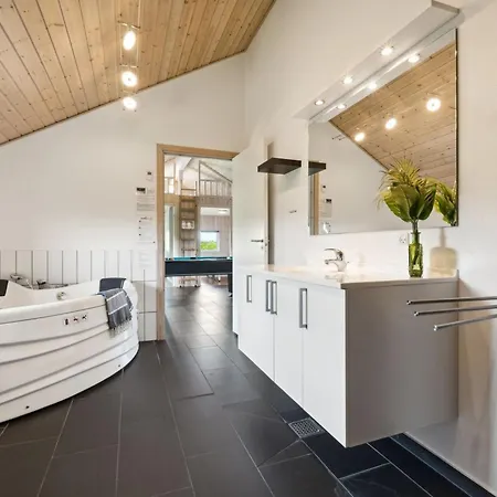 Edzard - 800m From The Sea By Interhome Ferienhaus *